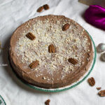 Vegan chocoladetaart met koffie-pecancrème